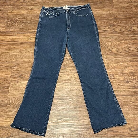 Jordache Vintage Women's Reese High Rise Slim Bootcut Jeans Washed Out Blue 34 - Picture 2 of 13